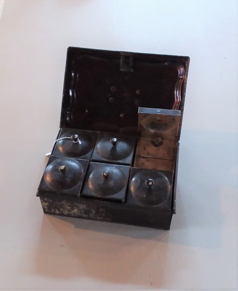 Scaled image 31_spice_box.JPG 